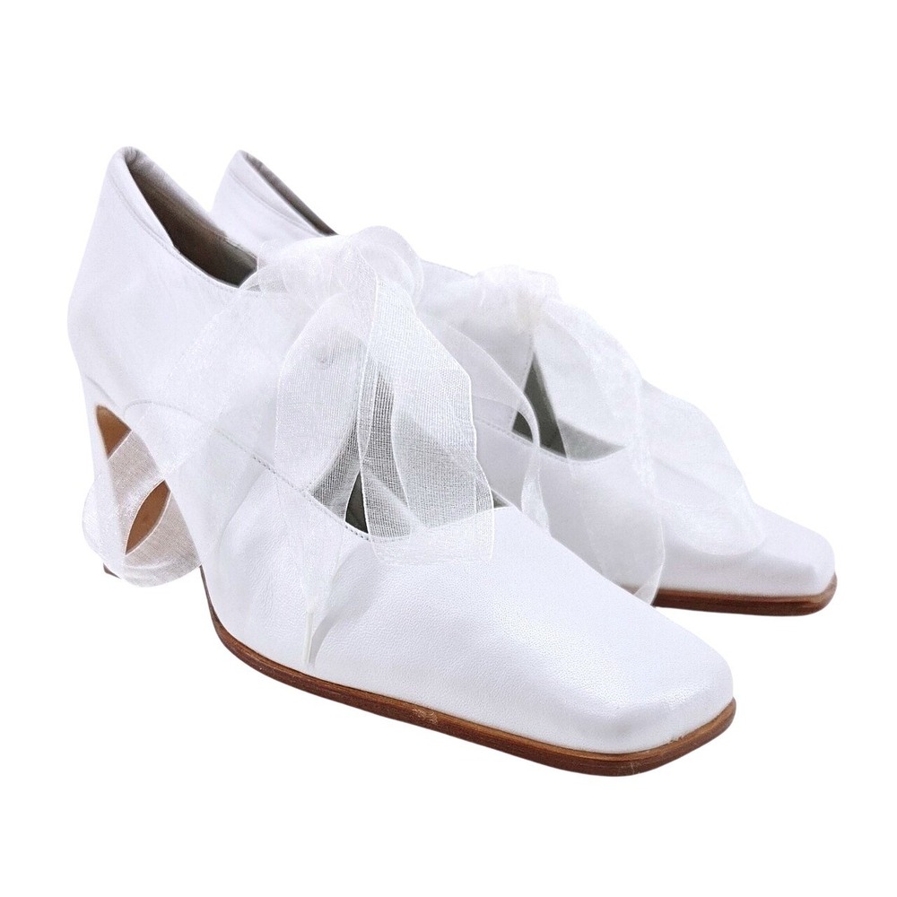 Women's Square Toe Bow Accent Block Heel - Size 8 / EU39